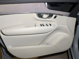 Volvo XC90 Plug-In Hybrid Ultra T8 AWD 7-Seater 2026