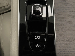 Volvo XC90 Plug-In Hybrid Ultra T8 AWD 7-Seater 2026