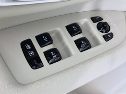 Volvo XC90 Plug-In Hybrid Ultra T8 AWD 7-Seater 2026