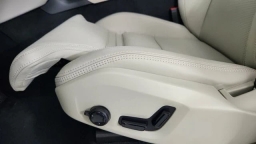 Volvo XC90 Plug-In Hybrid Ultra T8 AWD 7-Seater 2026