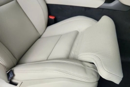 Volvo XC90 Plug-In Hybrid Ultra T8 AWD 7-Seater 2026