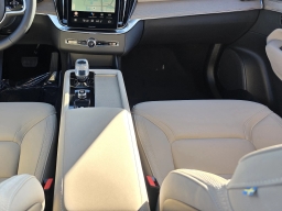 Volvo XC90 Plug-In Hybrid Core T8 AWD 7-Seater 2026