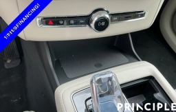 Volvo XC90 Plug-In Hybrid Ultra Dark Theme T8 AWD 7-Seater 2026