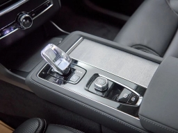 Volvo XC90 Plug-In Hybrid Ultra Dark Theme T8 AWD 7-Seater 2026
