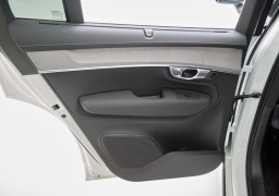 Volvo XC90 Plug-In Hybrid Ultra Dark Theme T8 AWD 7-Seater 2026