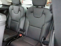 Volvo XC90 Plug-In Hybrid Ultra Dark Theme T8 AWD 7-Seater 2026