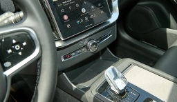 Volvo XC90 Plug-In Hybrid Ultra Dark Theme T8 AWD 7-Seater 2026
