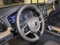 Volvo XC60 Plug-In Hybrid Plus T8 AWD 2026