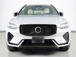 Volvo XC60 Plug-In Hybrid Plus T8 AWD 2026