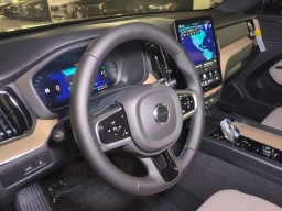 Volvo XC60 Plug-In Hybrid Plus T8 AWD 2026