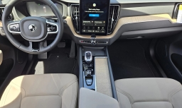Volvo XC60 Plug-In Hybrid Plus T8 AWD 2026