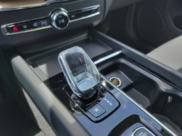 Volvo XC60 Plug-In Hybrid Plus T8 AWD 2026