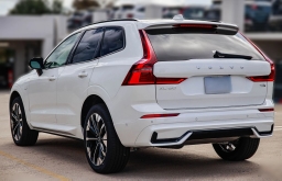 Volvo XC60 Plug-In Hybrid Plus T8 AWD 2026