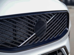 Volvo XC60 Plug-In Hybrid Plus T8 AWD 2026