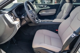 Volvo XC60 Plug-In Hybrid Plus T8 AWD 2026