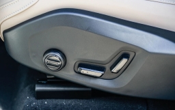 Volvo XC60 Plug-In Hybrid Plus T8 AWD 2026