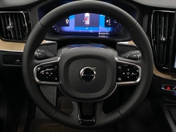 Volvo XC60 Plug-In Hybrid Plus T8 AWD 2026
