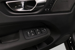 Volvo XC60 Plug-In Hybrid Plus T8 AWD 2026