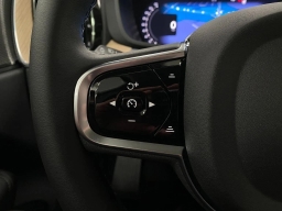 Volvo XC60 Plug-In Hybrid Plus T8 AWD 2026