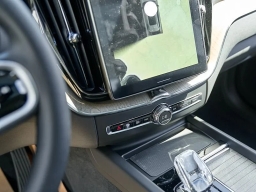 Volvo XC60 Plug-In Hybrid Plus T8 AWD 2026