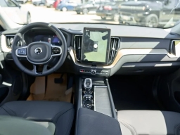 Volvo XC60 Plug-In Hybrid Plus T8 AWD 2026