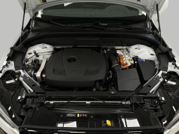 Volvo XC60 Plug-In Hybrid Plus T8 AWD 2026