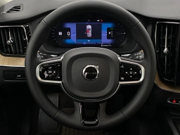 Volvo XC60 Plug-In Hybrid Plus T8 AWD 2026