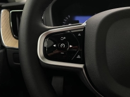 Volvo XC60 Plug-In Hybrid Plus T8 AWD 2026
