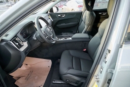 Volvo XC60 Plug-In Hybrid Plus T8 AWD 2026