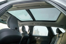 Volvo XC60 Plug-In Hybrid Plus T8 AWD 2026