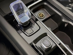 Volvo XC60 Plug-In Hybrid Plus T8 AWD 2026