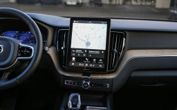 Volvo XC60 Plug-In Hybrid Plus T8 AWD 2026