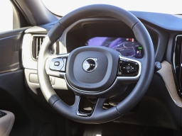 Volvo XC60 Plug-In Hybrid Plus T8 AWD 2026