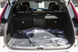 Volvo XC60 Plug-In Hybrid Plus T8 AWD 2026