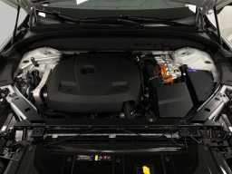 Volvo XC60 Plug-In Hybrid Plus T8 AWD 2026