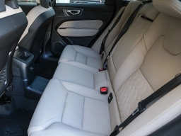 Volvo XC60 Plug-In Hybrid Plus T8 AWD 2026