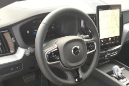 Volvo XC60 Plug-In Hybrid Ultra Black Edition T8 AWD 2026