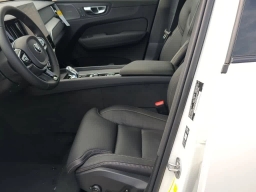 Volvo XC60 Plug-In Hybrid Ultra Black Edition T8 AWD 2026