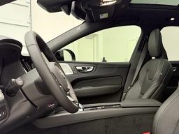 Volvo XC60 Plug-In Hybrid Ultra Black Edition T8 AWD 2026