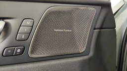 Volvo XC60 Plug-In Hybrid Ultra Black Edition T8 AWD 2026