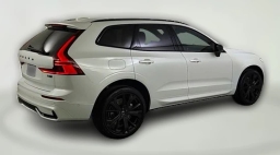 Volvo XC60 Plug-In Hybrid Ultra Black Edition T8 AWD 2026