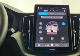 Volvo XC60 Plug-In Hybrid Ultra Black Edition T8 AWD 2026