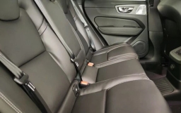 Volvo XC60 Plug-In Hybrid Ultra Black Edition T8 AWD 2026