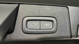 Volvo XC60 Plug-In Hybrid Ultra Black Edition T8 AWD 2026