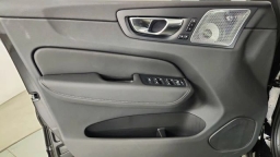 Volvo XC60 Plug-In Hybrid Ultra Black Edition T8 AWD 2026