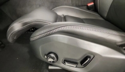 Volvo XC60 Plug-In Hybrid Ultra Black Edition T8 AWD 2026
