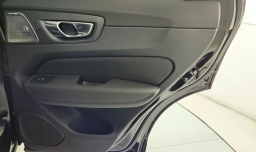 Volvo XC60 Plug-In Hybrid Ultra Black Edition T8 AWD 2026