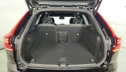 Volvo XC60 Plug-In Hybrid Ultra Black Edition T8 AWD 2026