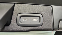 Volvo XC60 Plug-In Hybrid Ultra Black Edition T8 AWD 2026