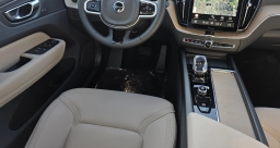 Volvo XC60 Plug-In Hybrid Core T8 AWD 2026